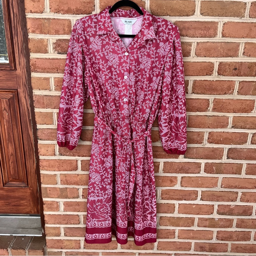 Vintage Blair floral dress with belt. Size 16